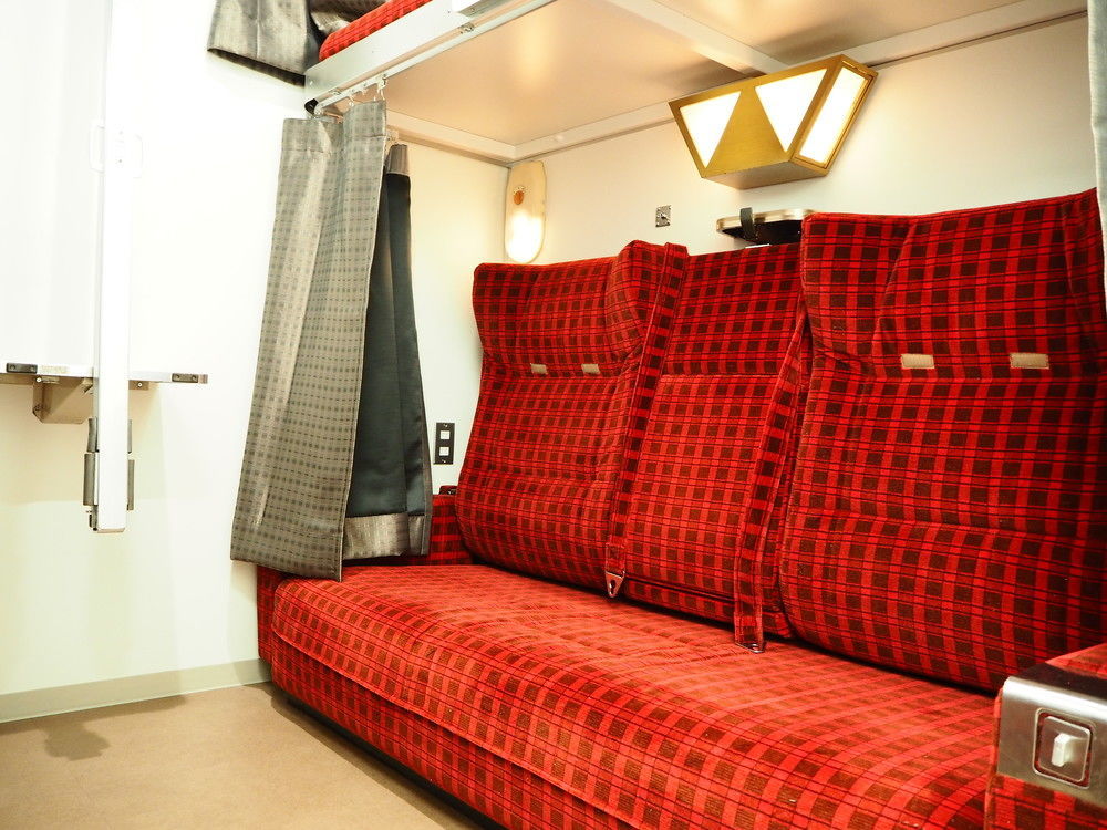 Train Hostel HOKUTOSEI Tokio Buitenkant foto