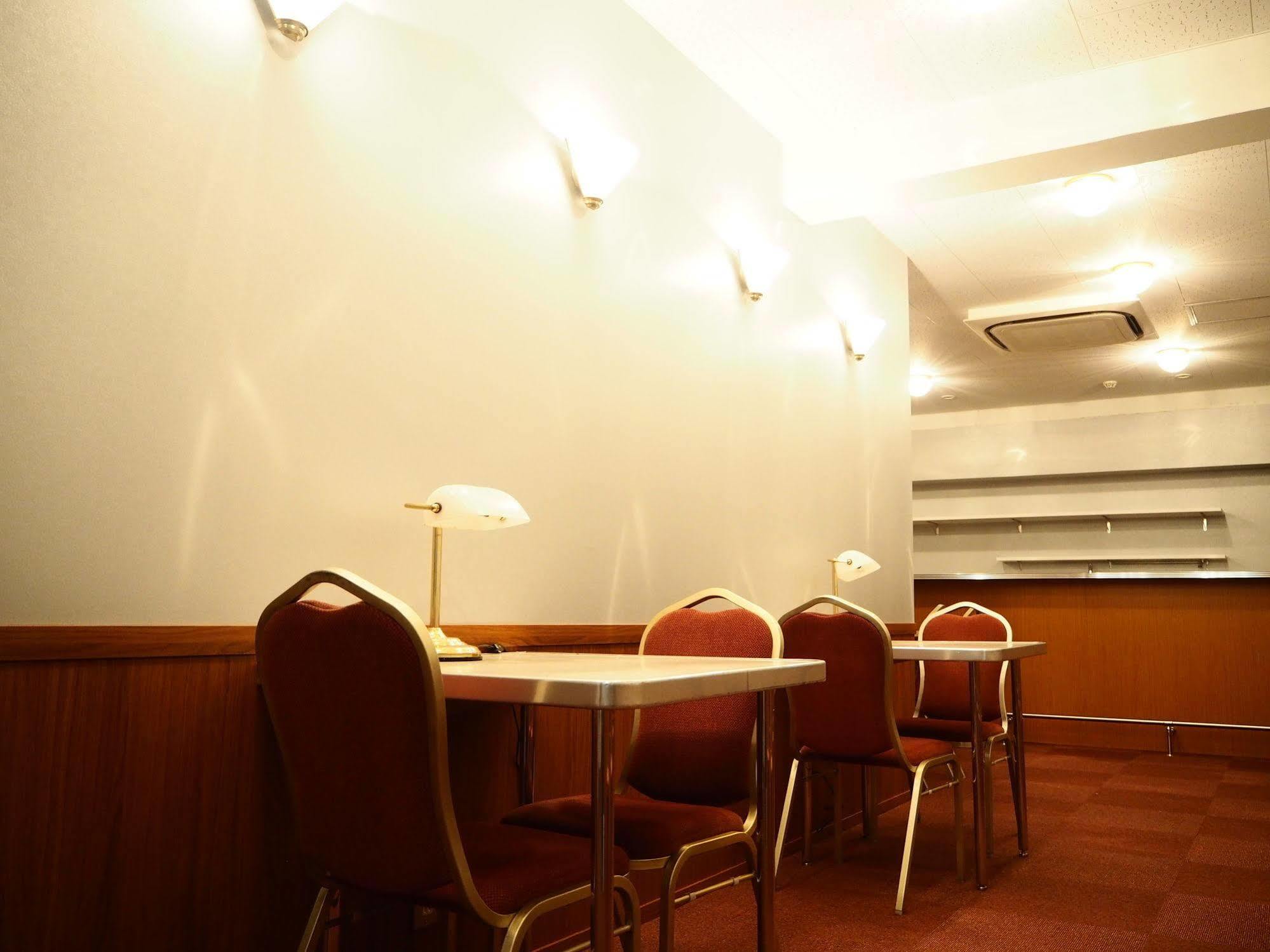 Train Hostel HOKUTOSEI Tokio Buitenkant foto