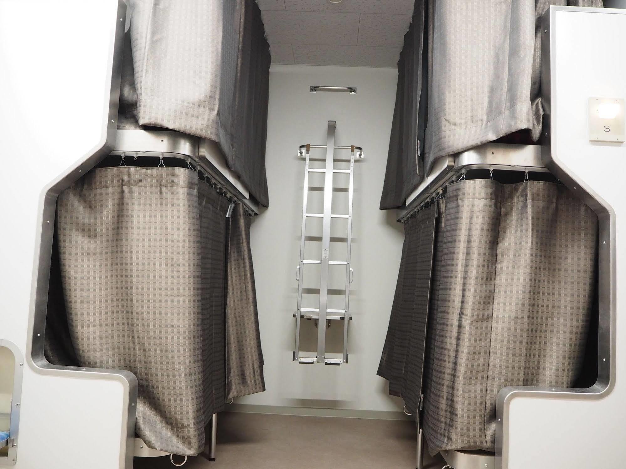 Train Hostel HOKUTOSEI Tokio Buitenkant foto
