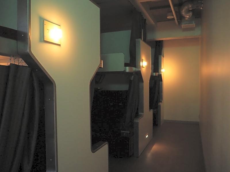Train Hostel HOKUTOSEI Tokio Buitenkant foto