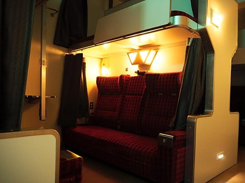 Train Hostel HOKUTOSEI Tokio Buitenkant foto